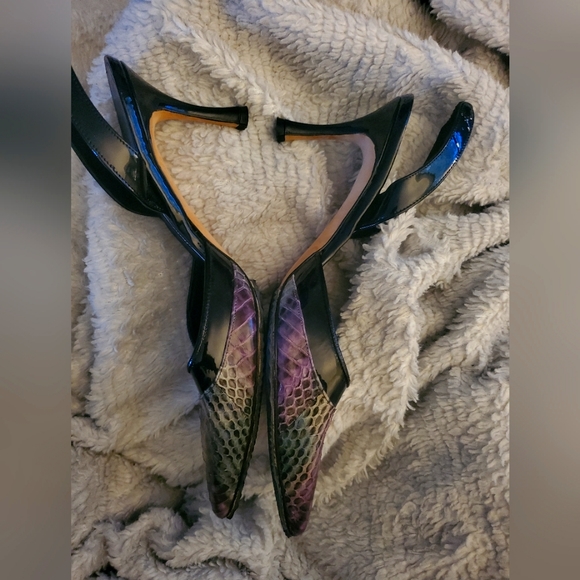 Crocodile Print Manolo Blahnik 3in - Picture 4 of 9